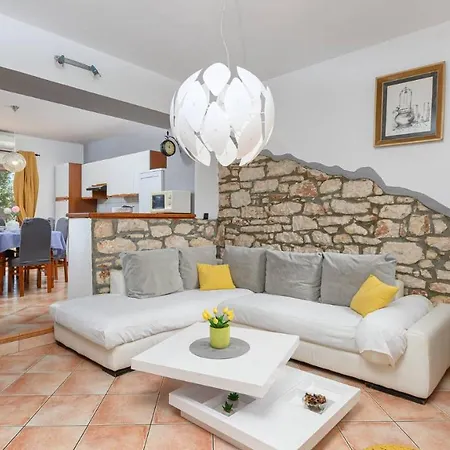 Charming Stone Carla Near The Sea And Town By Wiibuk Pula